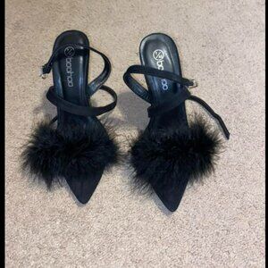 Black Feather Heels NWOT